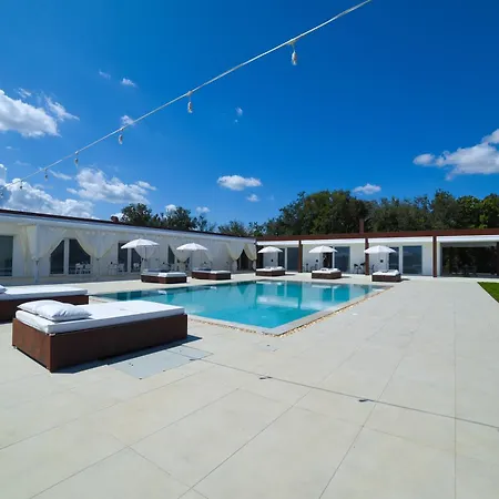 Agricola Chiani With Shared Pool Melendugno